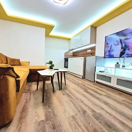Yellow Apartamento Varna